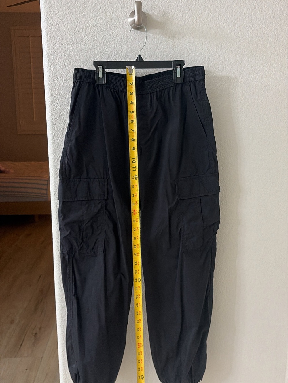 Uniqlo Black Parachute Cargo Pants – Size S 26–27 – Discontinued